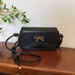 Wholesale Women Fashion Casual Solid Color Bowknot Buckle Crossbody Bag - Image 2