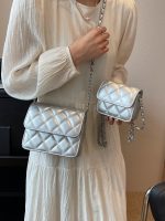 Wholesale Women Fashion Casual Solid Color Rhomboid Chain Crossbody Bag - Image 3