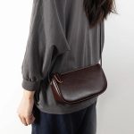 Wholesale Women Fashion Casual Solid Color Crossbody Bag - Image 3