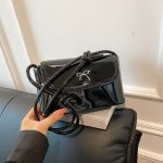 Women Fashion Casual Solid Color Bowknot Buckle Crossbody Bag - Image 2