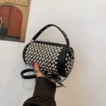 Wholesale Women Fashion Casual Cylindrical Rhinestone Rivet Chain Crossbody Bag - Image 2