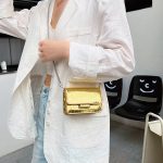 Wholesale Simple Solid Color Stone Pattern Chain Crossbody Bag - Image 2