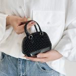 Wholesale Women Fashion PVC Jelly Shell Mini Chain Crossbody Bag