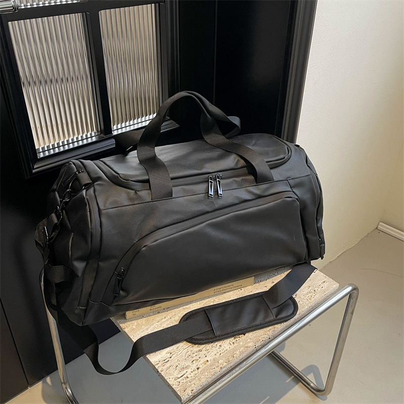 main_1-1666 Wholesale Men Leisure Sports Basic Solid Color Large Capacity Patent Leather Duffle Bag - Image 1