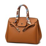 Wholesale Women Retro Litchi Handbag Sets - Image 3