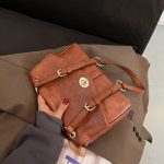 Wholesale Women Fashion Retro Solid Color Shoulder Bag - Image 2