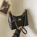 Wholesale Women Fashion Casual Rhomboid Chain Shoulder Bag