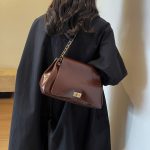 Women Fashion Retro Casual Solid Color Chain Shoulder Bag - Image 2