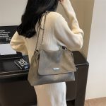 Wholesale Women Fashion Casual Simple Solid Color Chain Shoulder Bag - Image 3
