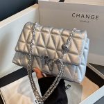 Wholesale Women Fashion Casual Solid Color Rhombus Chain Shoulder Bag - Image 3