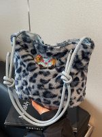 Women Fashion Cute Large-Capacity Leopard Plush Shoulder Bag - Image 2