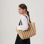 Women Casual Contrast Color Large Capacity Straw Woven Beach Tote Bag - Image 2