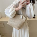 Fashionable Straw Woven Large Capacity Shoulder Tote Bag - Image 2
