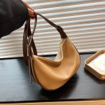 Wholesale Soft Leather Large Capacity Fashionable Simple Casual Bag