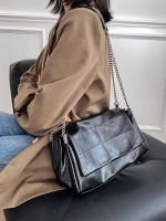 Women Fashion Casual Solid Color Large Capacity Chain Shoulder Bag - Image 3