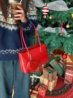 Wholesale Women Fashion Casual Solid Color Love Pendant Shoulder Bag - Image 3