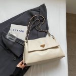 Wholesale Women Fashion Casual Solid Color Large Capacity Chain Shoulder Bag - Image 2