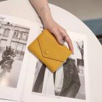 Wholesale Women Basic Fashion Leather Solid Color Tri-Fold Wallet - Image 2