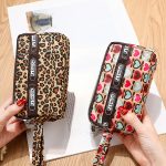 Wholesale Women Fashion Floral Print Zipper Mini Purses