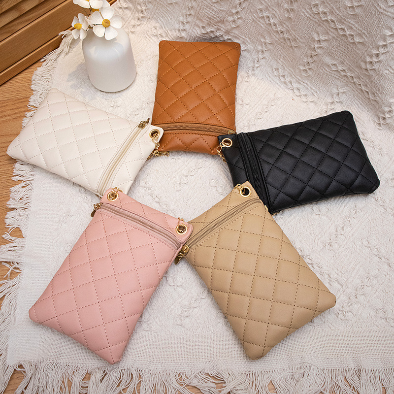 main_1-837 Women Fashion Solid Color Rhombic Zipper Mini Chain Purses - Image 1