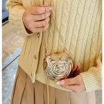 Wholesale Women Mini Crossbody Square Heart Metal Chain Coin Purse Bag - Image 4