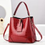 Wholesale Women Fashion Casual Solid Color Crocodile Pattern Large Capacity Handbag - Image 2