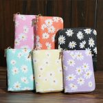 Wholesale Women Simple And Fashionable Daisy Printed Zipper Multi-Card Slot Wallet - Image 3