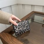 Wholesale Women Fashion Simple Leopard Wallet - Image 3