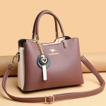 Wholesale Women Fashion Casual Contrast Color Large Capacity Handbag - Image 4