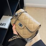 Wholesale Women Fashion Casual Embroidery Chain Small Crossbody Bag - Image 2