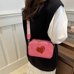 Wholesale Fashion Heart Print Wide Strap Crossbody Bag - Image 3