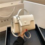 Wholesale Simple Pu Straw Woven Stitching Handbag Retro Crossbody Bag - Image 3