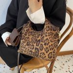 Wholesale Women Fashion Casual Leopard Print Handbag - Image 3