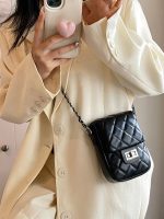 Summer Rhomboid Embroidery Mini Crossbody Bag - Image 3