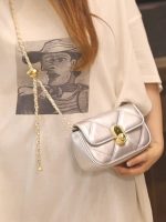 Fashion Flip Chain Square Mini Crossbody Bag - Image 3