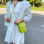 Women Fashion Rhomboid Flap Lock Rectangular Chain Crossbody Bag - Image 2