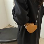 Wholesale Women Fashion Creative Solid Color Love-Shaped Chain Crossbody Bag - Image 3