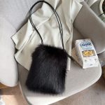 Wholesale Autumn Winter Women Fashionable Simple Solid Color Plush Crossbody Strap