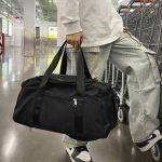 Men Leisure Sports Large Capacity Nylon Duffle Bag - Image 3