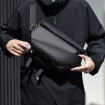 Wholesale Men Fashion Casual Sports Basic Solid Color Magnetic Button Chest Bag