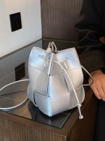 Wholesale Women Fashion Solid Color Woven Pu Bucket Shoulder Bag - Image 3