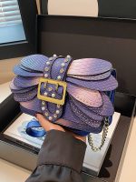 Wholesale Women Fashion Retro Snake Pattern Petal Chain Shoulder Bag - Image 2