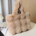 Wholesale Women Fashion Casual Solid Color Plush Handbag - Image 2