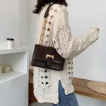 Wholesale Women Fashion Solid Color Chain Small Square Shoulder Bag - Image 3