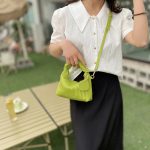 Women Fashion Casual Solid Color Vertical Stripe Small Square Shoulder Bag - Image 3