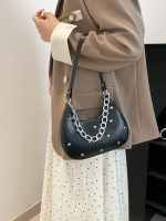 Women Fashion Solid Color Love Rivet Chain Shoulder Bag - Image 4