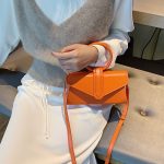 Women Fashion Casual Solid Color Shoulder Bag - Image 2
