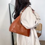 Wholesale Simple Solid Color Retro Bright Underarm Bag - Image 3