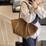 Wholesale Women Fashion Casual Solid Color Pleated Large Capacity Tote Bag - Image 3