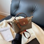 Wholesale Women Classic Fashion Shoulder Crossbody Handbag